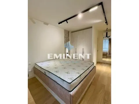 Izdavanje, trosoban stan, 81m², Savski Venac, Beograd - image 10