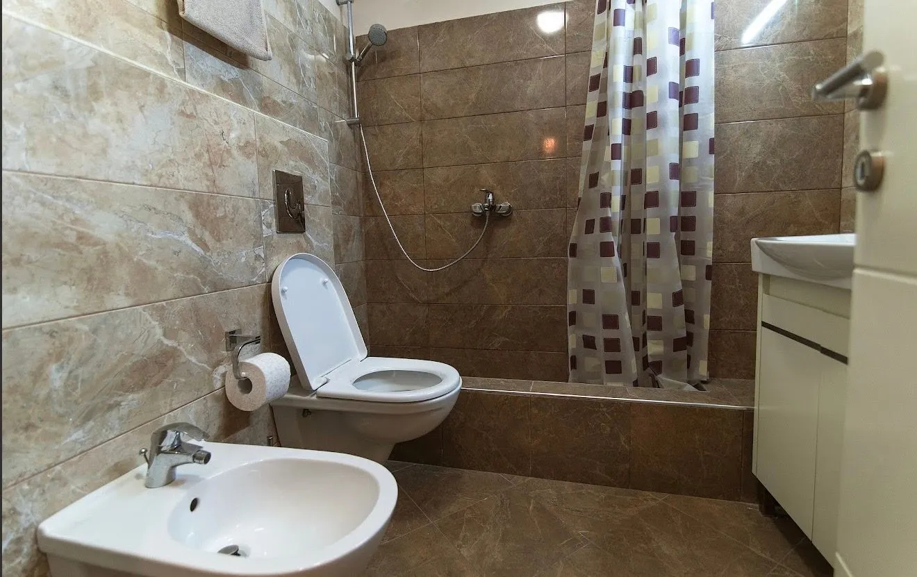 Prodaja, dvosoban stan, 82m², Zavala, Budva