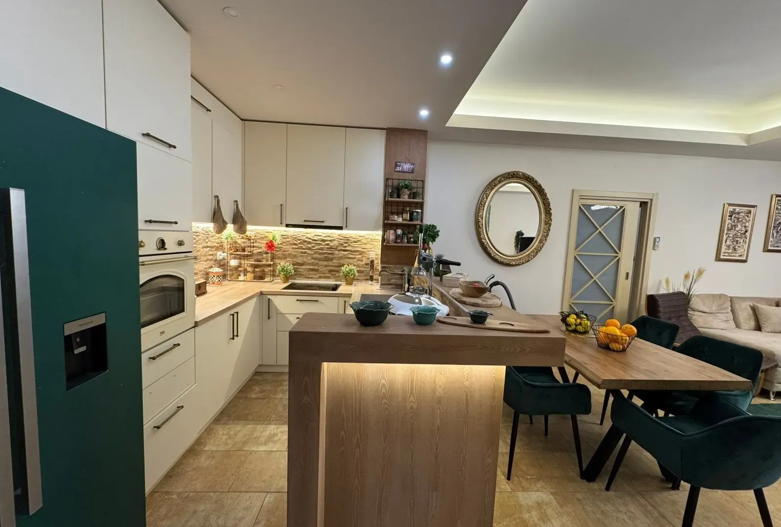 Prodaja, dvosoban stan, 82m², Budva, Crna Gora