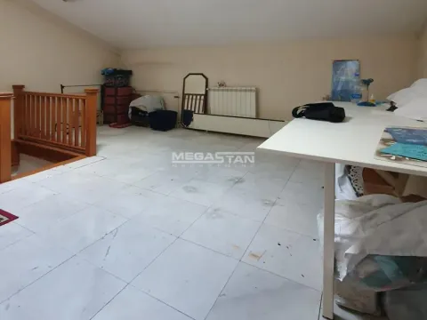 Izdavanje, poslovni prostor, 81m², Savski Venac, Beograd - image 6