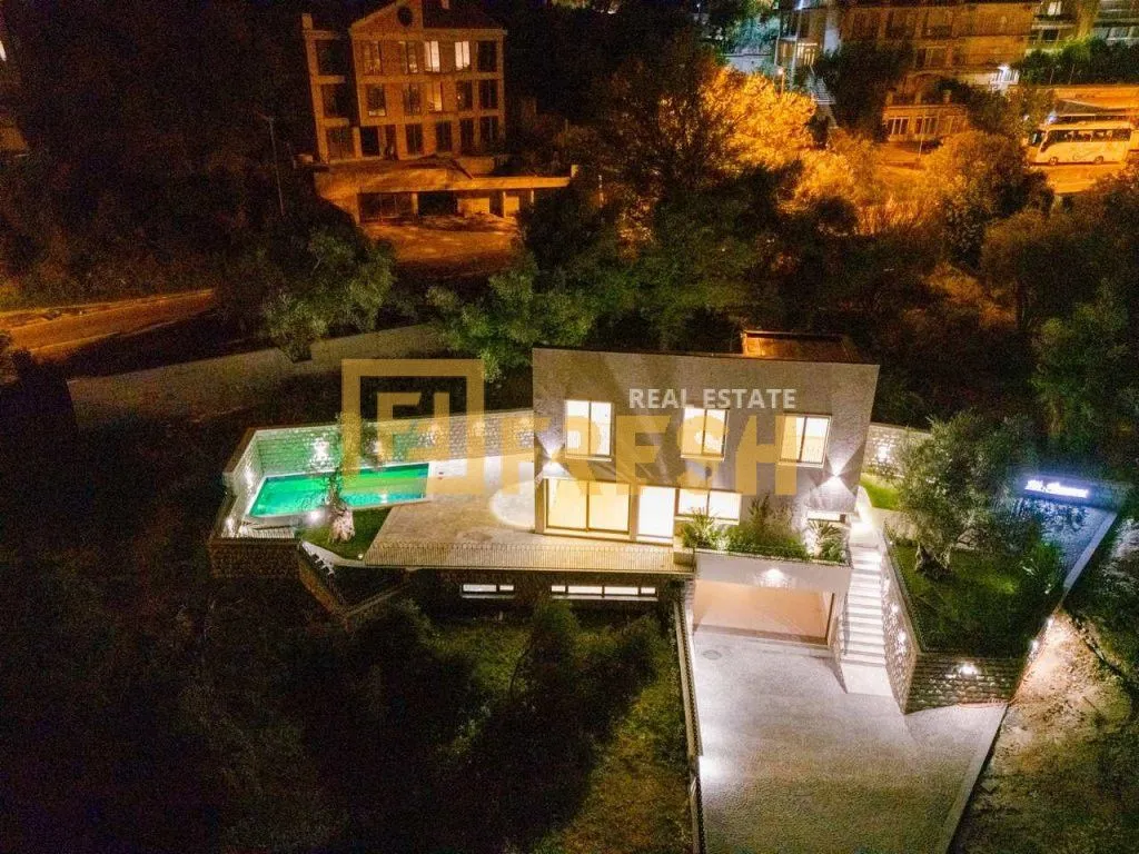Sale, house, 240m², Budva, Crna Gora