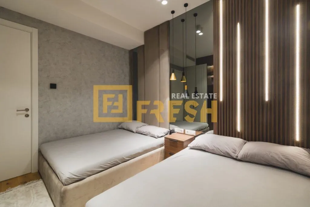 Prodaja, trosoban stan, 149m², Centar, Podgorica