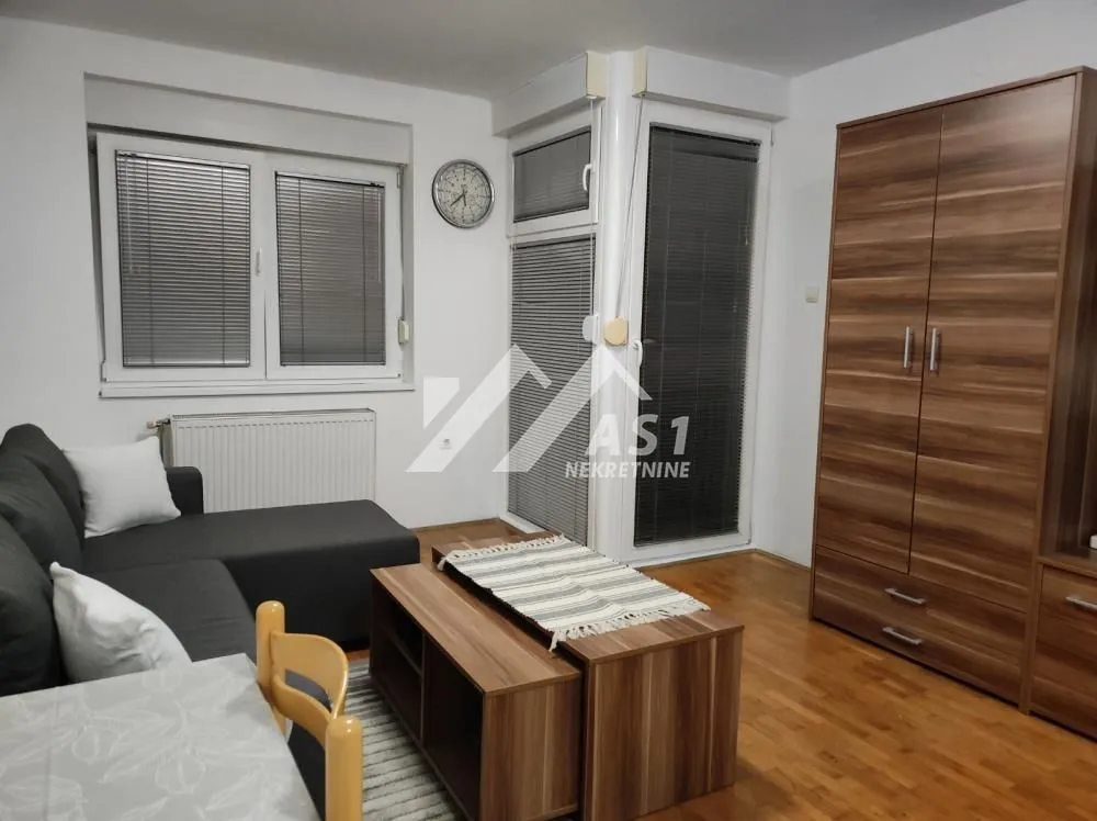 Izdavanje, stan, 26m², Grbavica, Novi Sad Sve Podlokacije