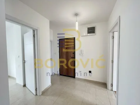 Prodaja, trosoban stan, 63m², Boleč, Grocka - image 2