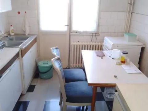 Prodaja, trosoban stan, 72m², Železnička Stanica, Novi Sad Sve Podlokacije - image 2