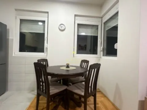 Izdavanje, dvosoban stan, 56m², Stari Aerodrom, Podgorica - image 12