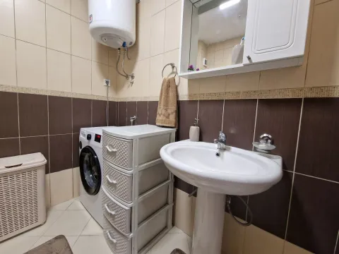 Rent, two bedroom apartment, 81m², Bečići, Budva - image 16
