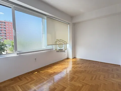 Rent, two bedroom apartment, 60m², City Kvart, Podgorica - image 8