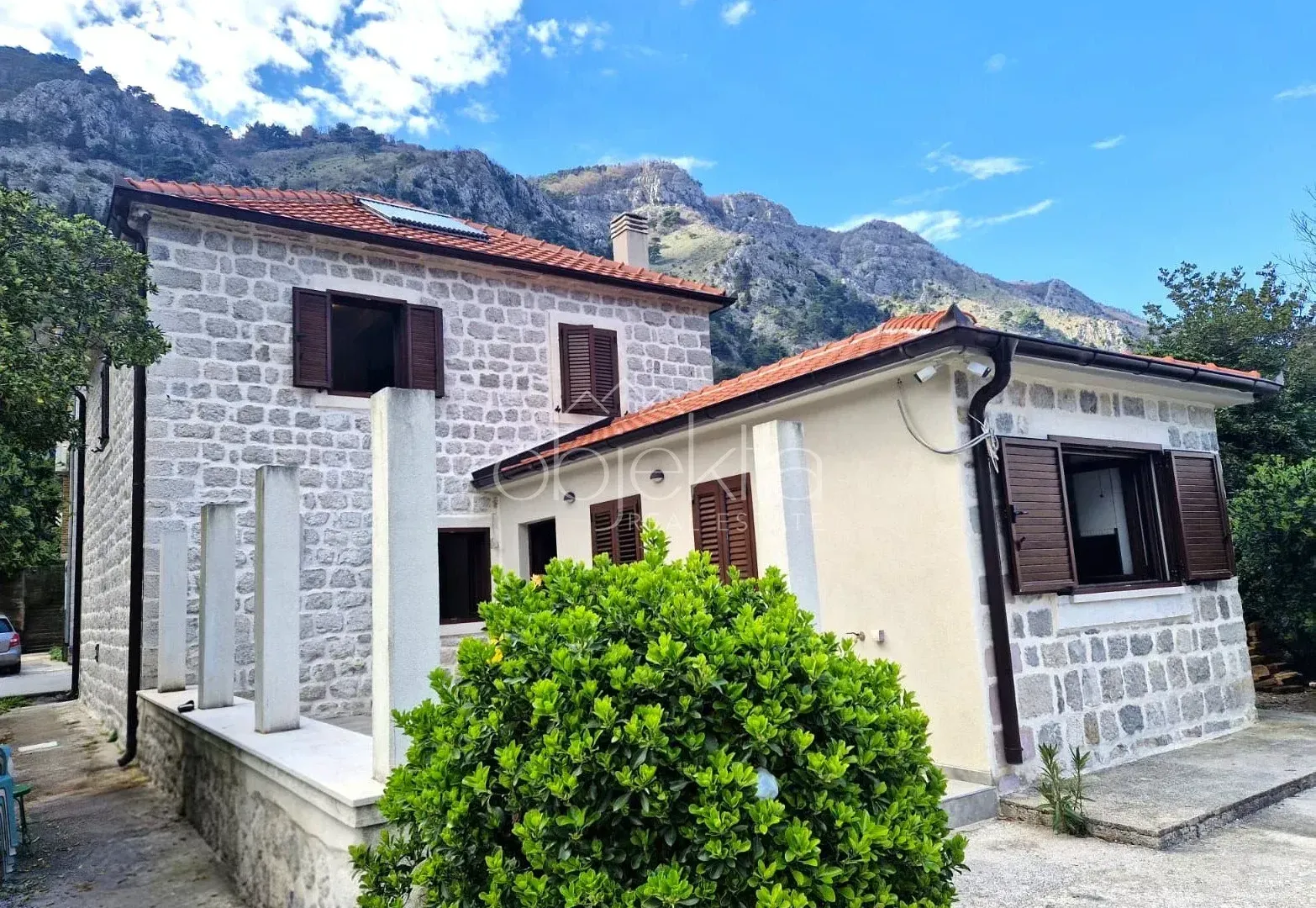 Sale, house, 130m², Kotor, Crna Gora