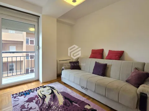 Rent, three bedroom apartment, 92m², Krivi Most, Podgorica - image 12