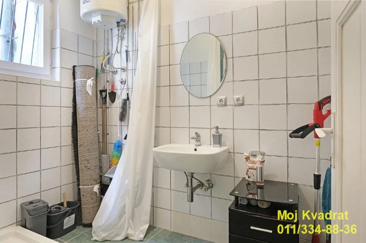 Sale, three bedroom apartment, 84m², Profesorska Kolonija, Palilula Sve Podlokacije