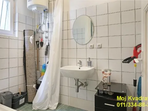 Sale, three bedroom apartment, 84m², Profesorska Kolonija, Palilula Sve Podlokacije - image 9