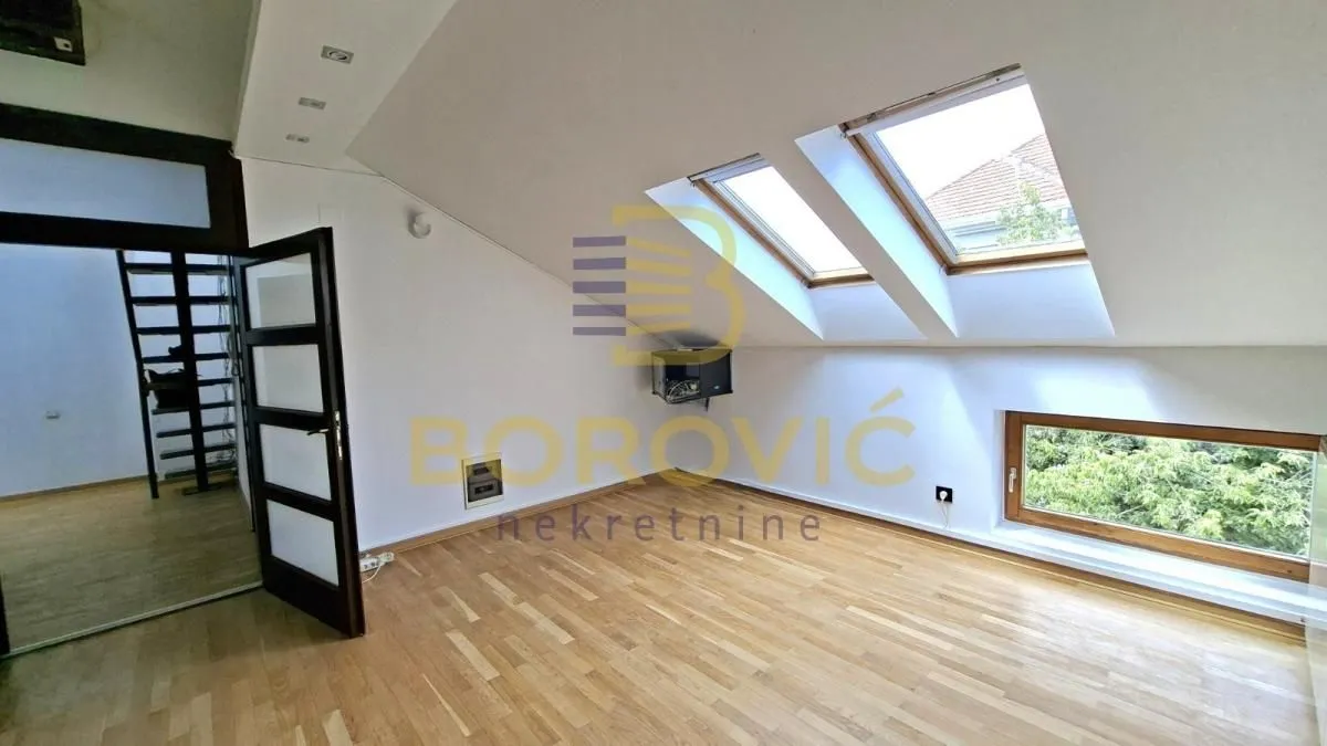 Izdavanje, poslovni prostor, 92m², Šumice, Beograd