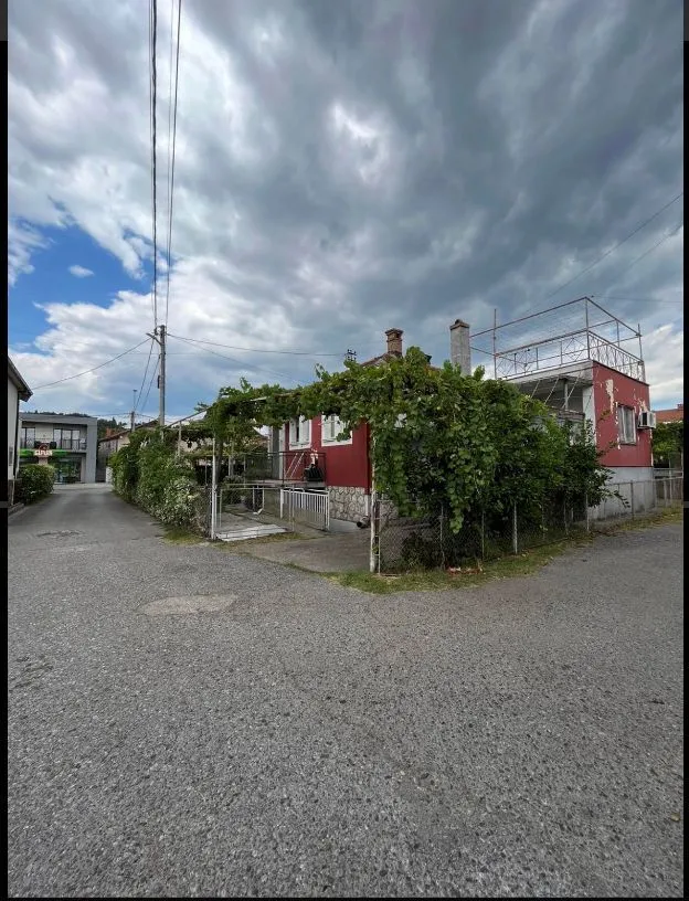 Prodaja, kuća, 145m², Podgorica, Crna Gora