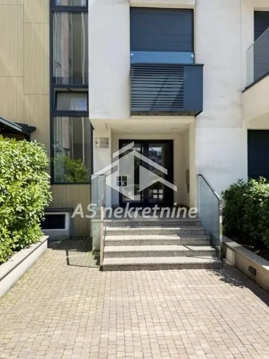 Rent, two bedroom apartment, 55m², Južni Bulevar, Vračar Sve Podlokacije