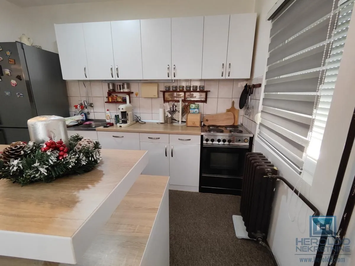 Prodaja, dvosoban stan, 67m², Sarina Medja, Jagodina