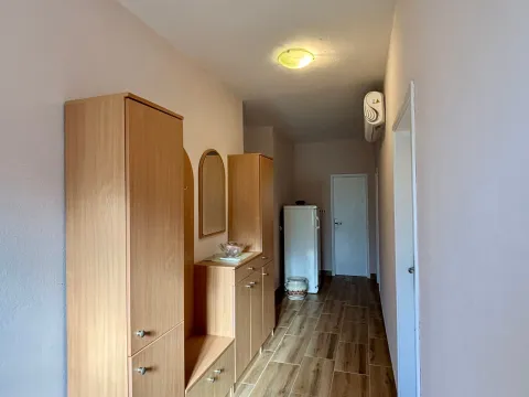 Rent, house, 90m², Škaljari, Kotor - image 9