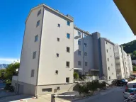 Izdavanje, dvosoban stan, 50m², Budva, Crna Gora - image 12