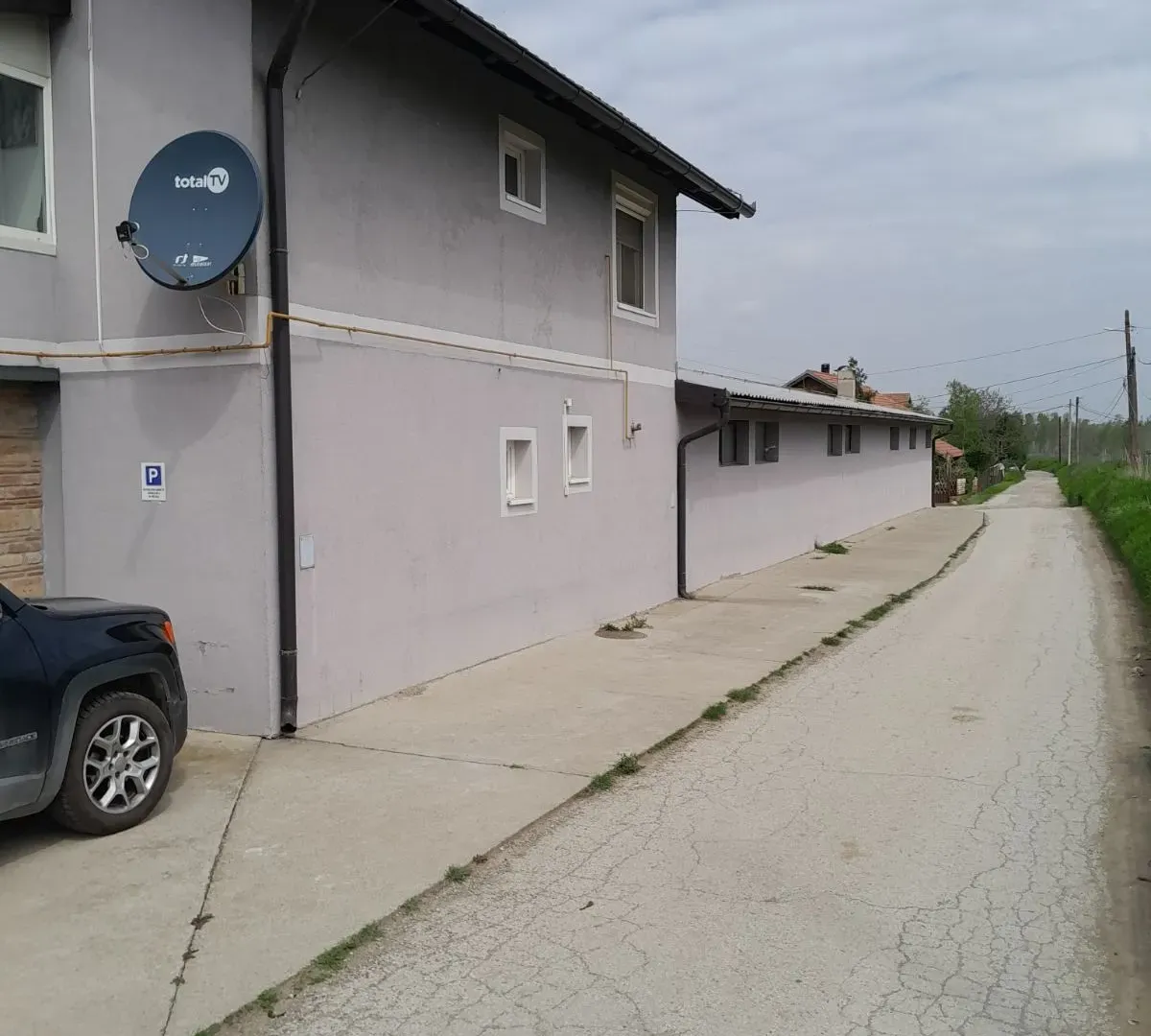 Prodaja, poslovni prostor, 450m², Čerević, Beočin