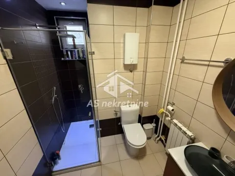 Izdavanje, trosoban stan, 100m², Vukov Spomenik, Zvezdara Sve Podlokacije - image 16