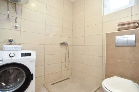 Rent, studio apartment, 31m², Budva, Crna Gora - image 5