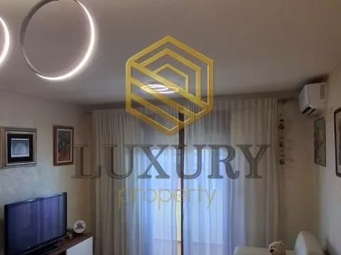 Prodaja, dvosoban stan, 67m², Stari Aerodrom, Podgorica - image 2