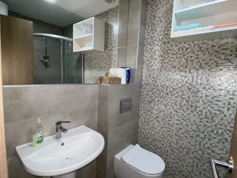 Rent, one bedroom apartment, 45m², Vezirov Most, Podgorica - image 10