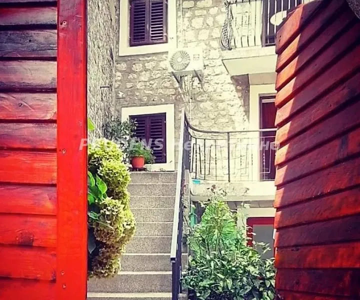 Sale, house, 210m², Bečići, Budva