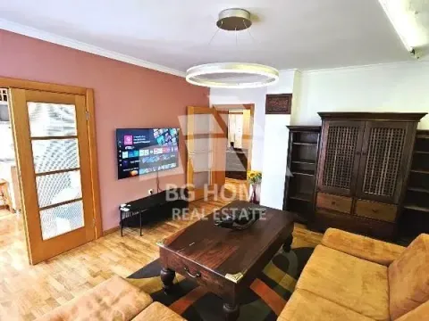 Rent, three bedroom apartment, 80m², Stari Grad, Beograd