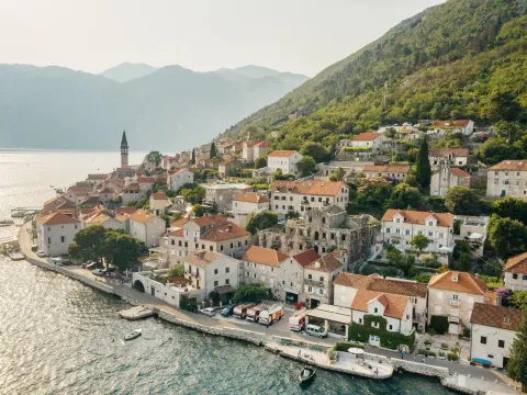 Sale, two bedroom apartment, 93m², Perast, Kotor - image 4