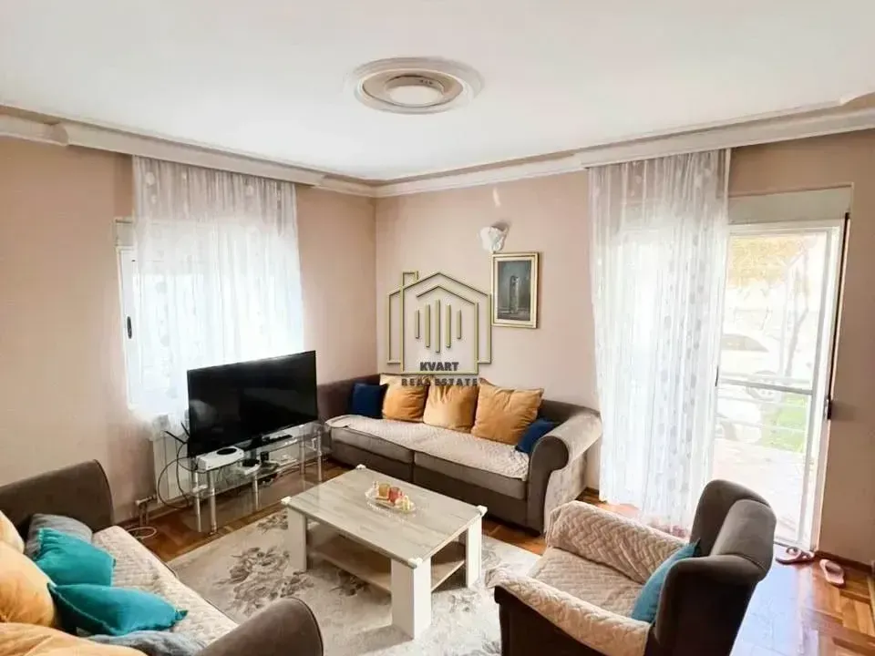 Rent, three bedroom apartment, 120m², City Kvart, Podgorica