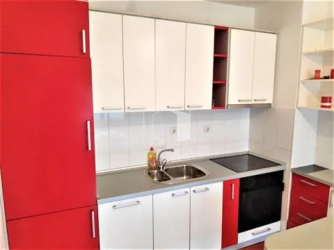 Rent, apartment, 44m², 1 maj, Podgorica - image 4