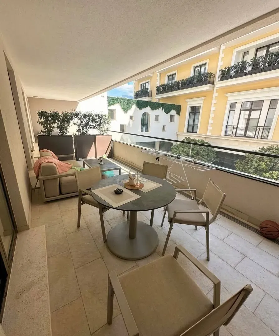 Prodaja, jednosoban stan, 78m², Tivat, Crna Gora
