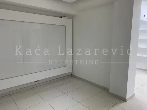 Rent, office space, 170m², Karaburma, Palilula Sve Podlokacije - image 9