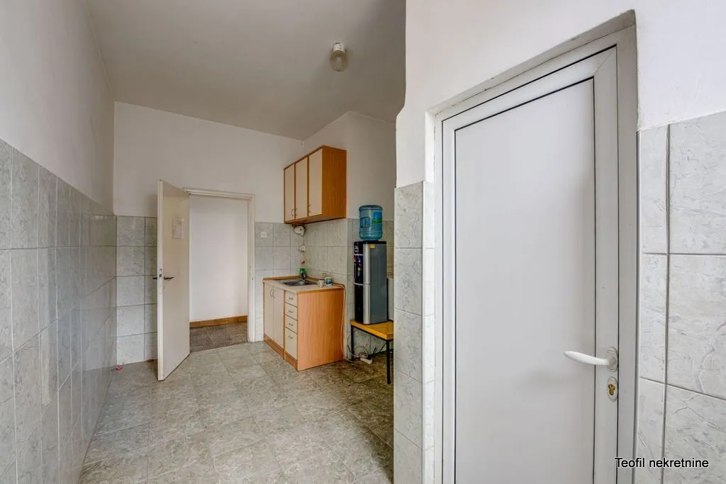 Sale, office space, 1200m², Bečej, Novi Sad