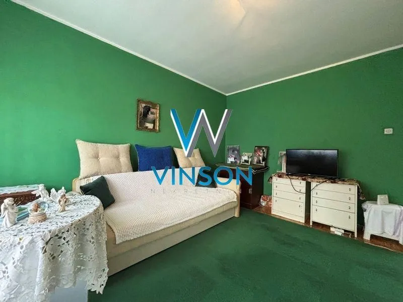 Prodaja, kuća, 195m², Salajka, Novi Sad Sve Podlokacije