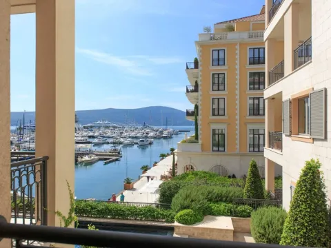 Prodaja, jednosoban stan, 61m², Porto Montenegro, Tivat - image 16