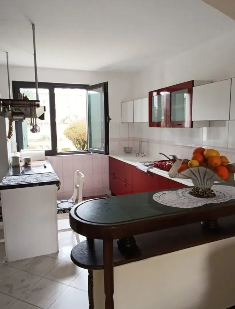 Rent, house, 120m², Bar, Crna Gora