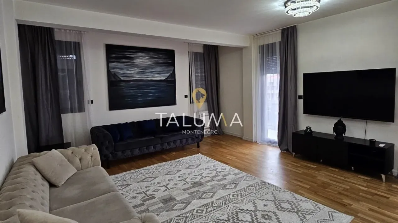Rent, two bedroom apartment, 100m², Blok 9, Podgorica