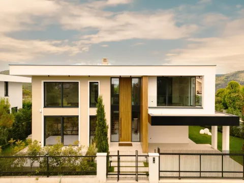 Sale, house, 262m², Gornja Gorica, Podgorica - image 4