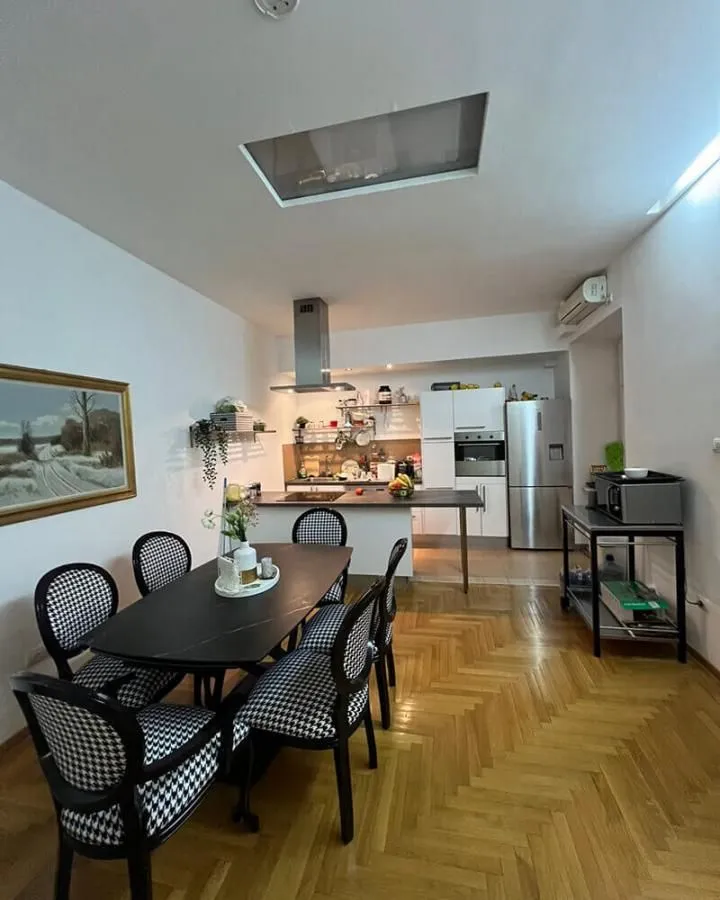 Rent, four bedroom apartment, 116m², Stari Grad, Beograd