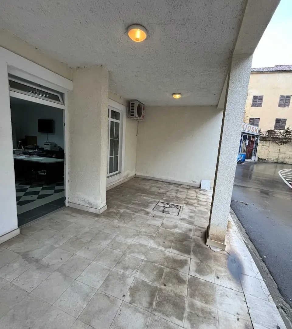 Sale, office space, 65m², Rafailovići, Budva