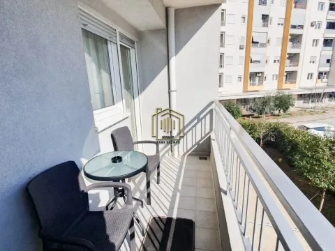 Izdavanje, dvosoban stan, 65m², Stari Aerodrom, Podgorica - image 13