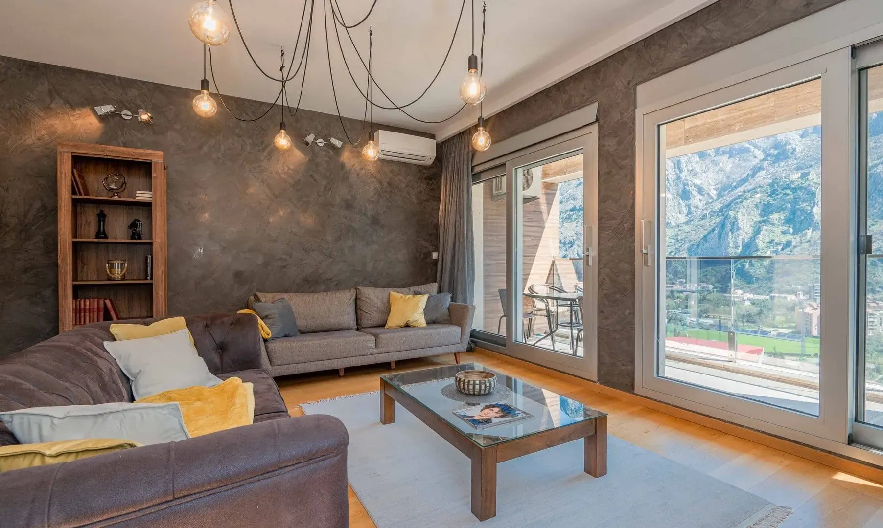 Sale, three bedroom apartment, 132m², Škaljari, Kotor
