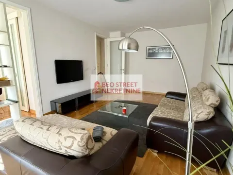 Stan in Novi Beograd Blok 67