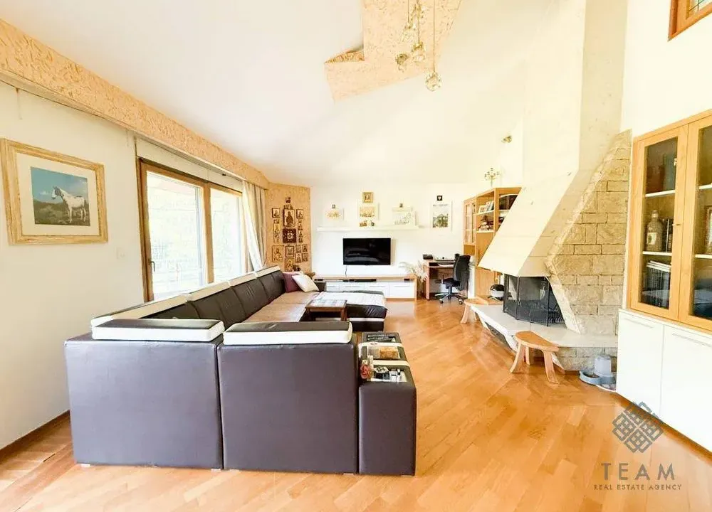 Prodaja, trosoban stan, 136m², Centar, Podgorica