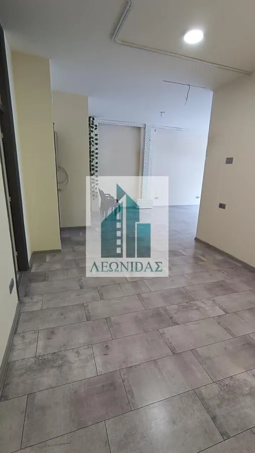 Rent, office space, 84m², Medijana, Niš