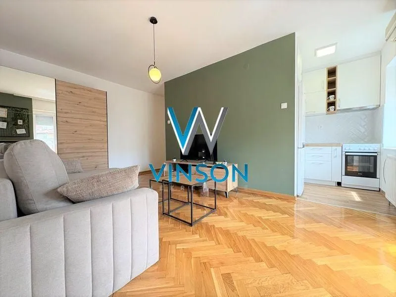 Izdavanje, stan, 28m², Centar, Novi Sad