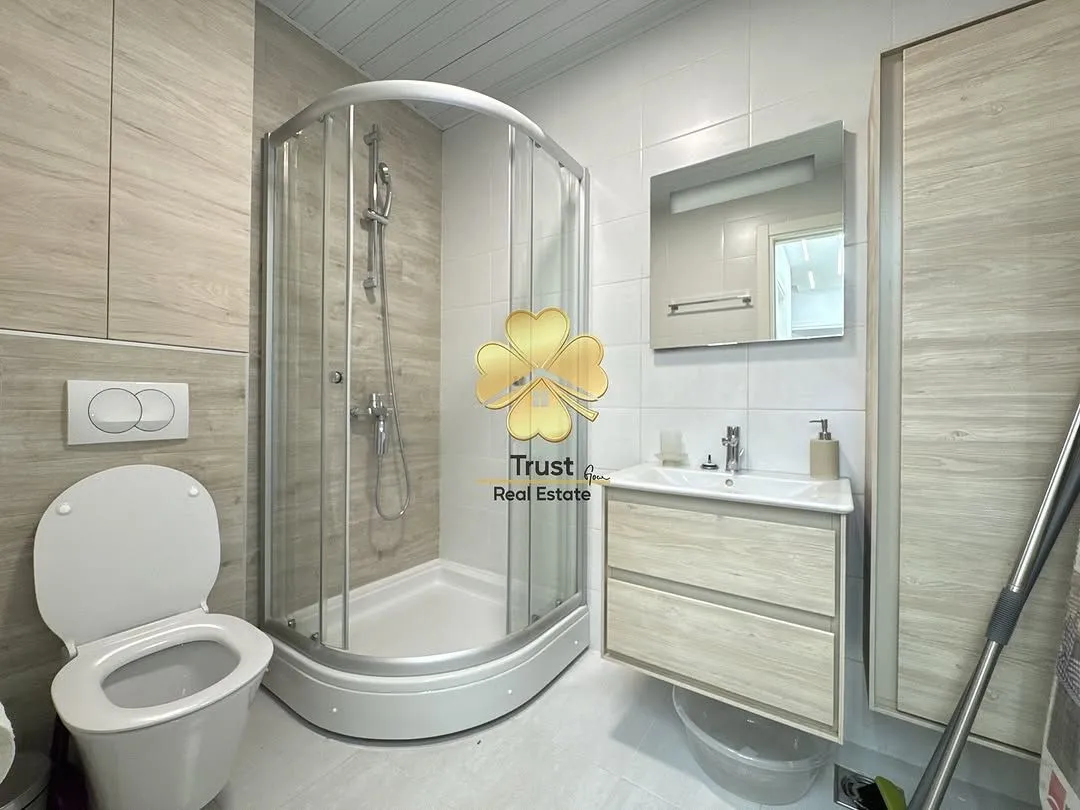 Izdavanje, dvosoban stan, 70m², City Kej, Podgorica