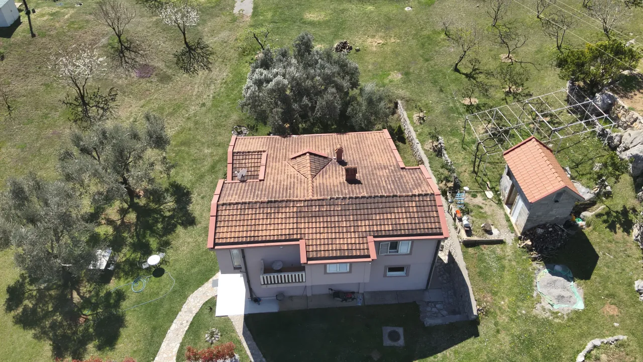Sale, house, 170m², Rogami, Podgorica